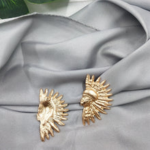 Load image into Gallery viewer, European and American jewelry temperament retro fashion trend fashion trendy everyone head portrait earrings earrings female