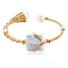 Load image into Gallery viewer, Pearl Bracelet Handmade Natural Pearl Shell Flower Adjustable Bracelet For Women Girl Gift Fine Jewelry Wedding