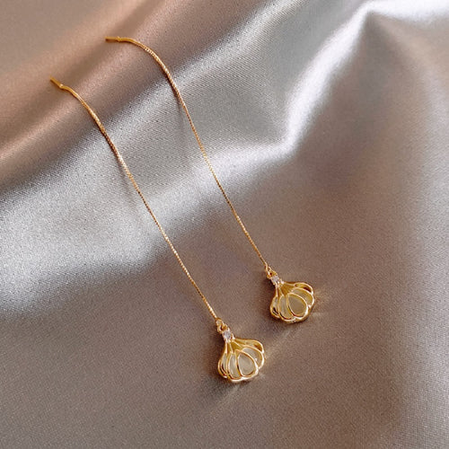 Silver Post 2020 new wave of cool and cold wind tassel earrings show face thin personality simple ear line female