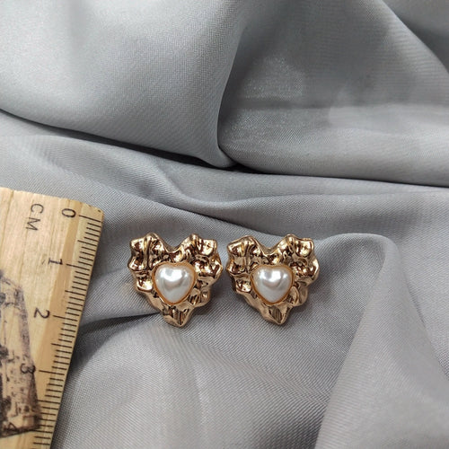 European and American models Qingdao jewelry earrings retro wild fashion pearl heart-shaped 925 silver needle earrings earrings female
