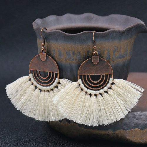 Europe and the United States hot explosion jewelry bohemian tassel earrings fashion hollow round earrings ladies earrings