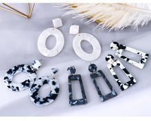 Load image into Gallery viewer, VCORM New Korean Big Acrylic Drop Earrings for Women 2019 Jewelry Fashion Resin Leopard Dangle Earrings Bohemian Preferred Gift.