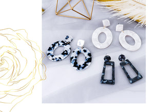 VCORM New Korean Big Acrylic Drop Earrings for Women 2019 Jewelry Fashion Resin Leopard Dangle Earrings Bohemian Preferred Gift.