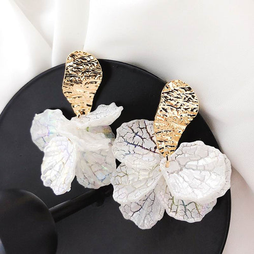 Korean White Shell Flower Petal Drop Earrings For Women  Trendy Jewelry